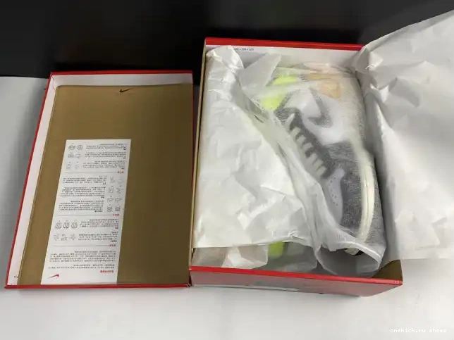 Rep HIGH OG RETRO 1 555088-118 AIR 'VOLT JORDAN GOLD' 0426